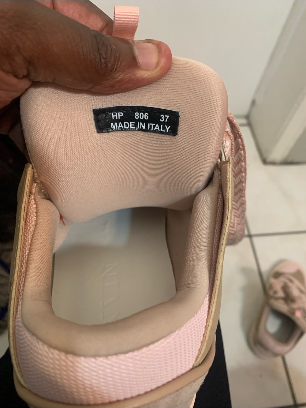 Lanvin Women's Blush Pink Leather Sneakers - Picture 4 of 9